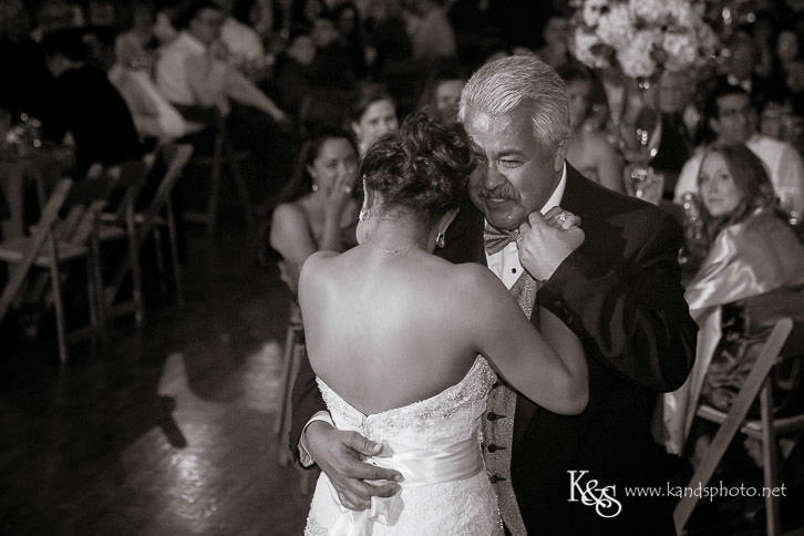 Hidden Springs Wedding by Dallas Wedding Photographers - K & S P